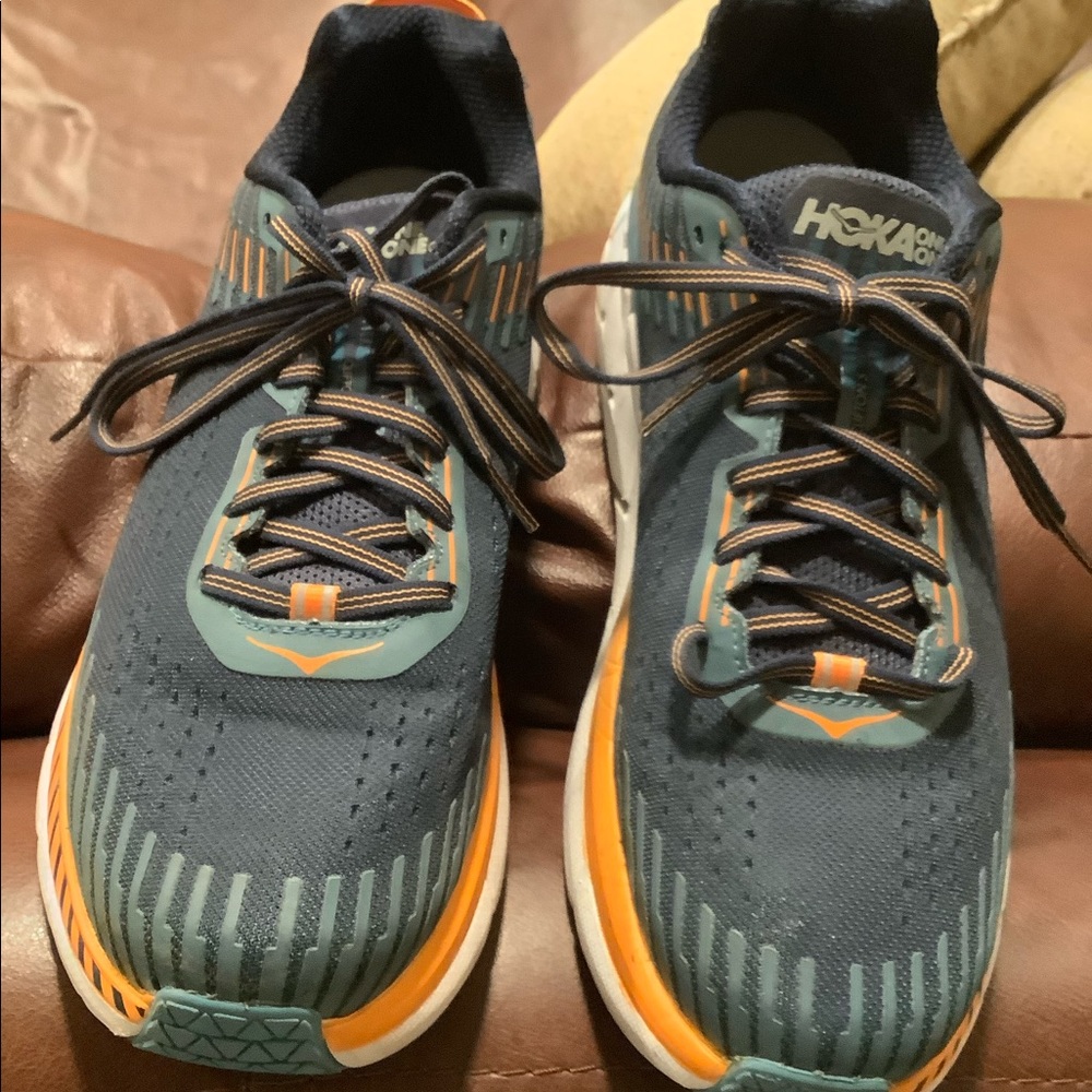 Hoka one Clifton 5